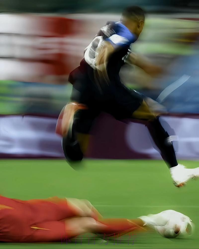 姆巴佩每90分钟跑动8.7公里 皇马前场四人中最少 姆巴佩每90分钟跑动8.7公里 皇马前场四人中最少